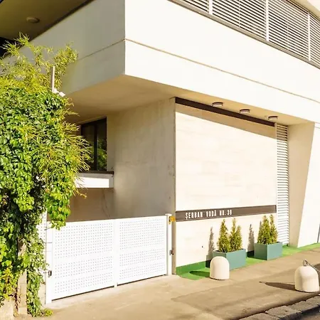 Apartment 6 - New Building & Parking *