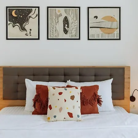 6 - New Building & Parking Apartment