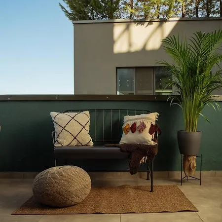 6 - New Building & Parking Daire