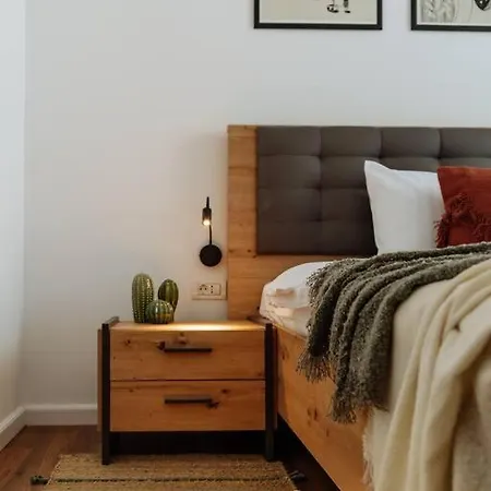 6 - New Building & Parking Daire