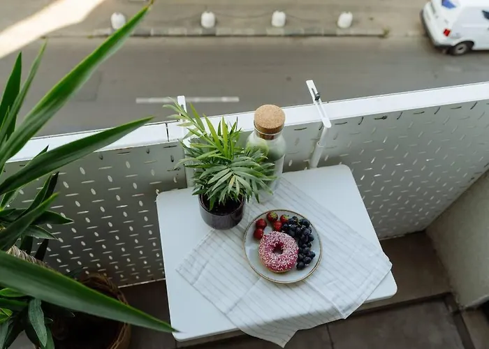 6 - New Building & Parking ブカレスト