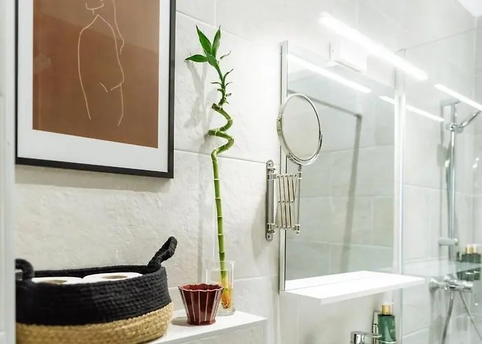 Apartman 6 - New Building & Parking *