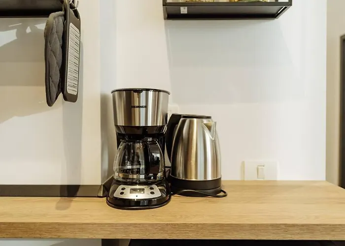 6 - New Building & Parking * ブカレスト