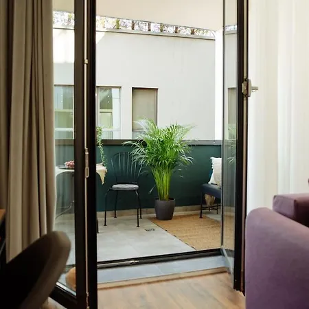 6 - New Building & Parking * בוקרשט