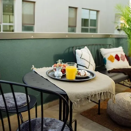 6 - New Building & Parking בוקרשט