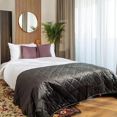 6 - New Building & Parking דירה