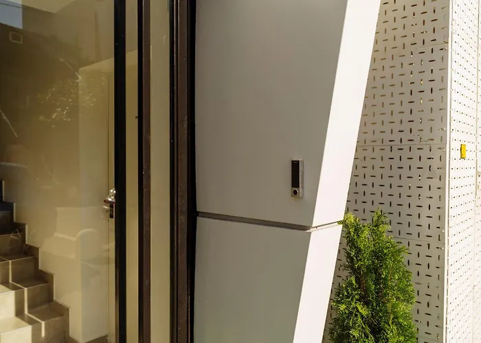 6 - New Building & Parking Bucureşti